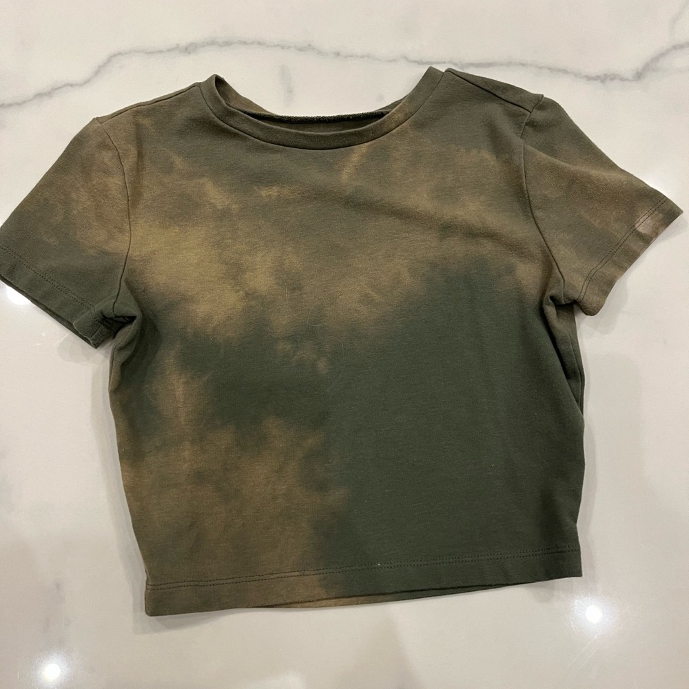 Tie-dye green crop top!